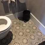 cementtegels wc